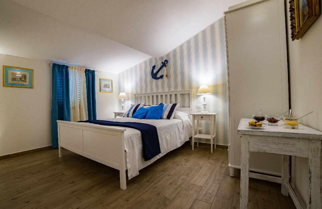 Quattro Torri B&B 圣泰雷萨迪里瓦 外观 照片