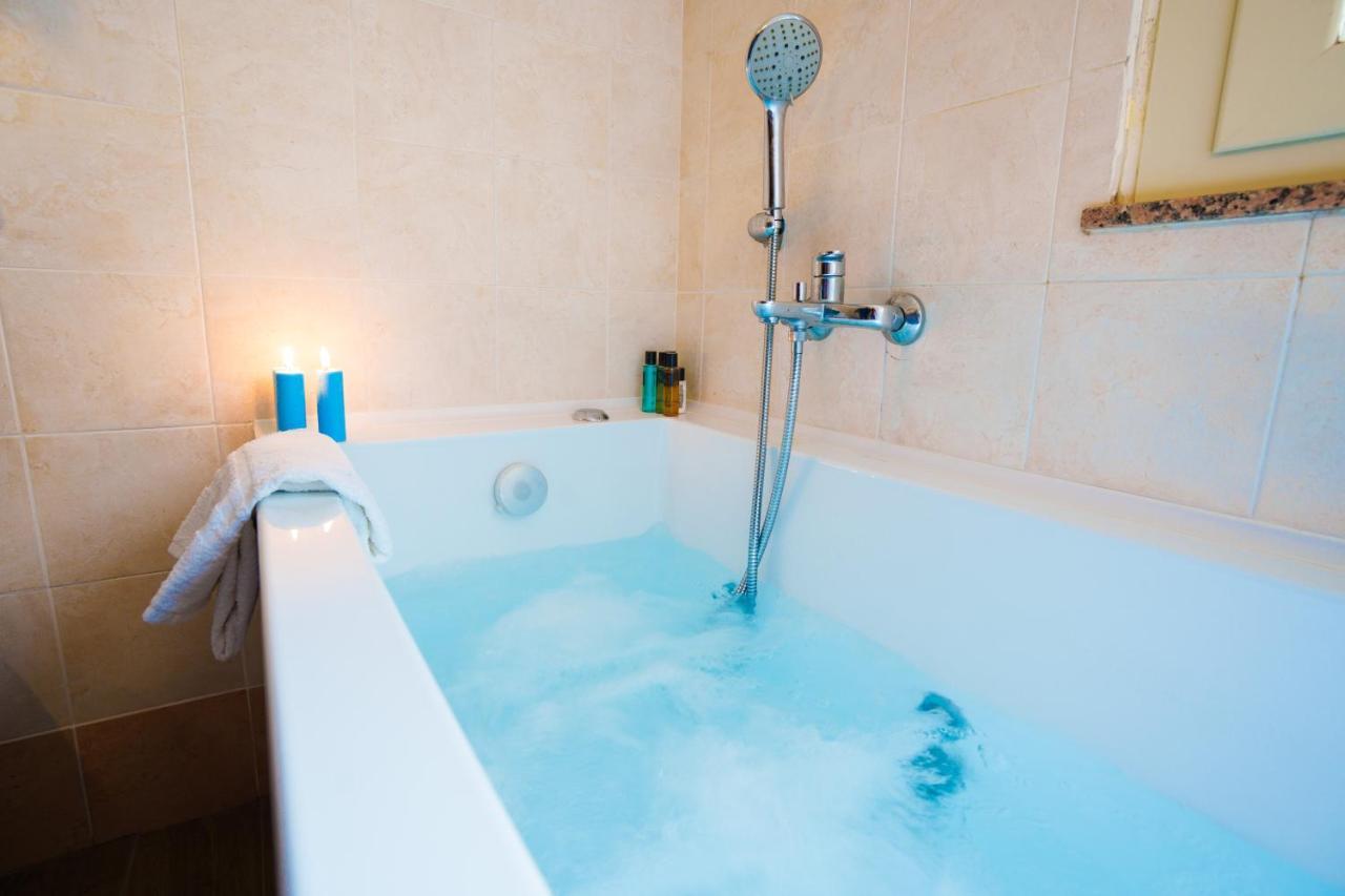 Quattro Torri B&B 圣泰雷萨迪里瓦 外观 照片