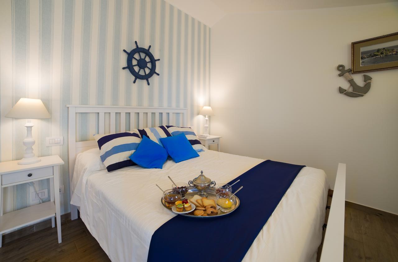 Quattro Torri B&B 圣泰雷萨迪里瓦 外观 照片