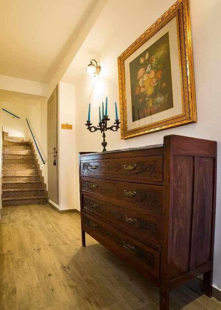 Quattro Torri B&B 圣泰雷萨迪里瓦 外观 照片